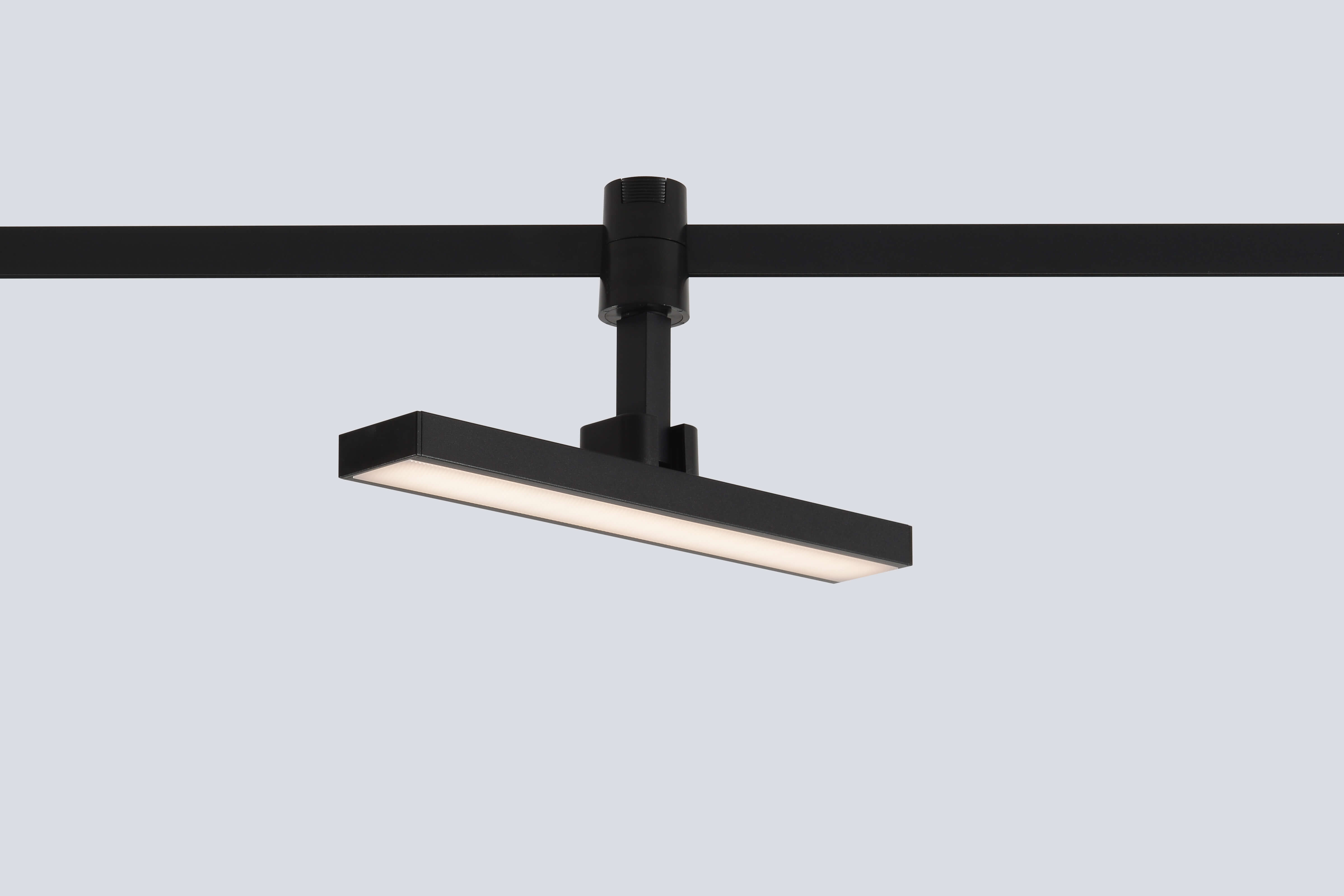 Светильник трековый для гибкой магнитной системы crystal lux clt 0.37 001 10w bl smart